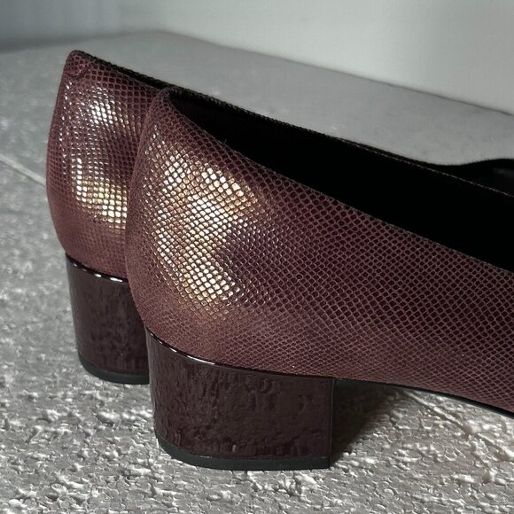 Clarks SZ10 Chartli Cap Toe Block Heel Comfort Shoe Wardrobe Staple Career Dress - Picture 7 of 9